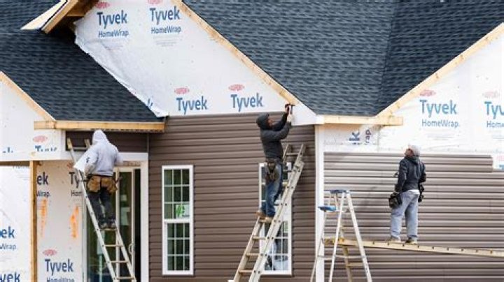 How much does it cost to install pine floors?