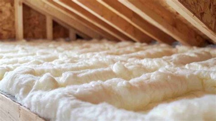 How much does it cost to remove old insulation from attic?