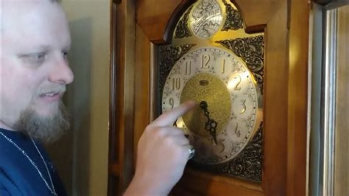 How much does it cost to repair grandfather clock?