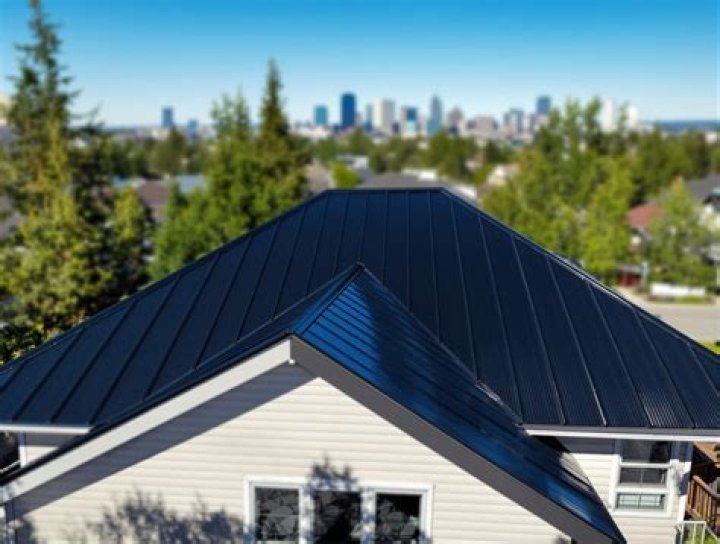 How much is a metal roof Canada?