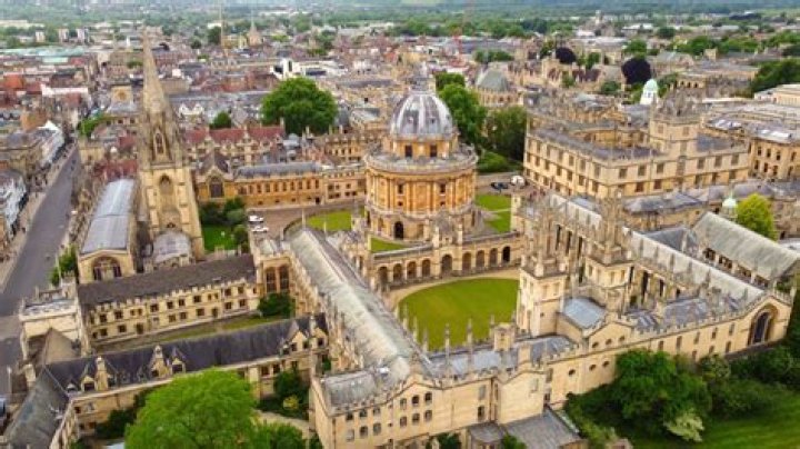 Is Cambridge or Oxford University better?
