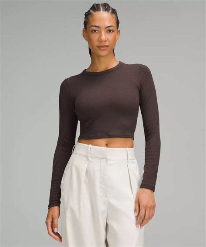 Is it bad to wear tight shirts?
