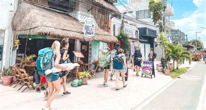 Is it safe to walk around Antalya?