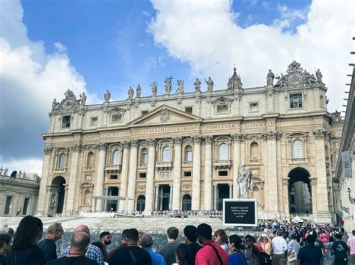 Is Rome a city or a country?