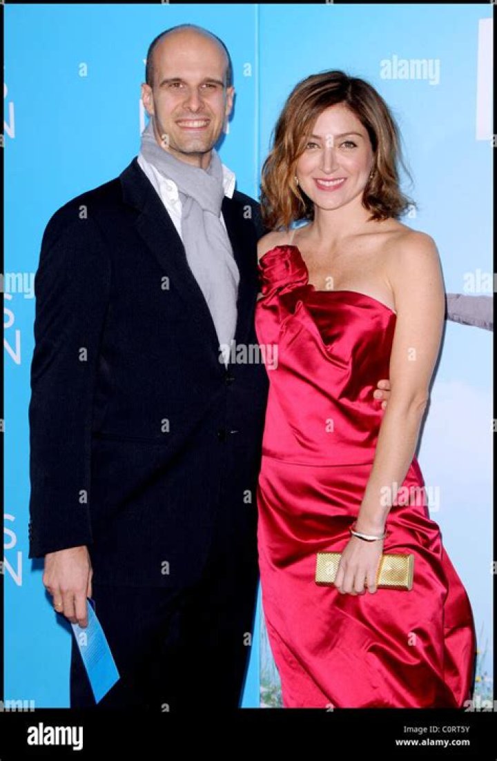 Is Sasha Alexander married to?