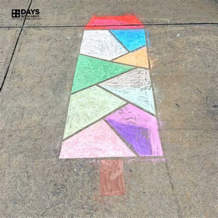 Is sidewalk chalk illegal in Illinois?