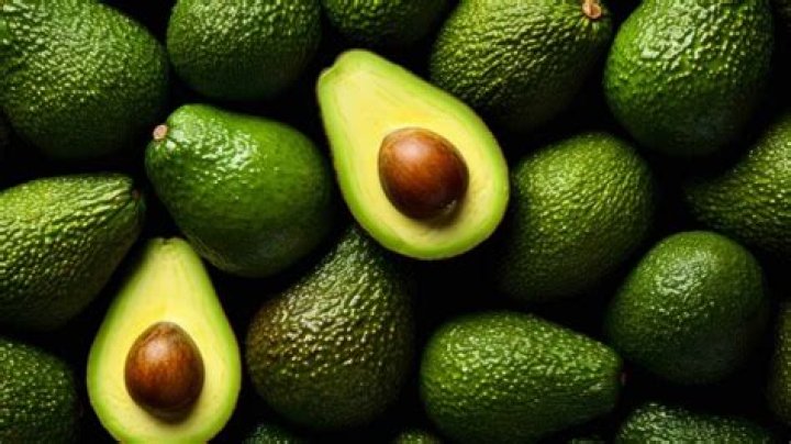 Is the skin of an avocado poisonous?