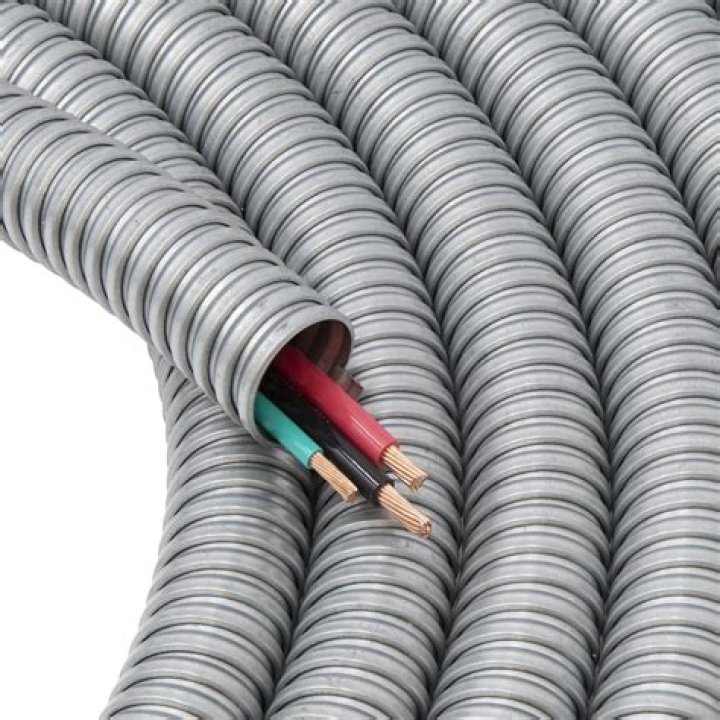 What's the best way to cut conduit?