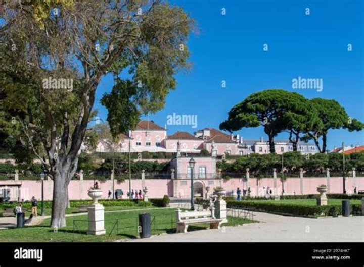 What are the achievements of Alfonso de Albuquerque?