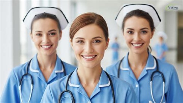 What are the advantages of being a nurse?