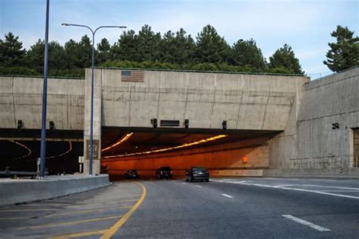 What caused the Boston Big Dig tunnel collapse?