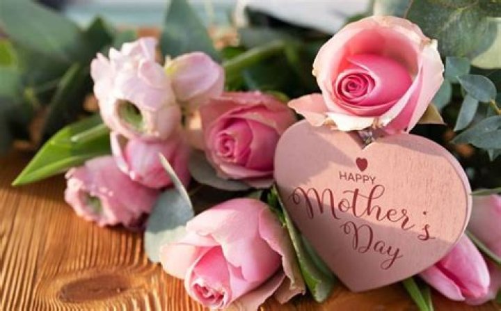 What date is Mothers Day in the UK?