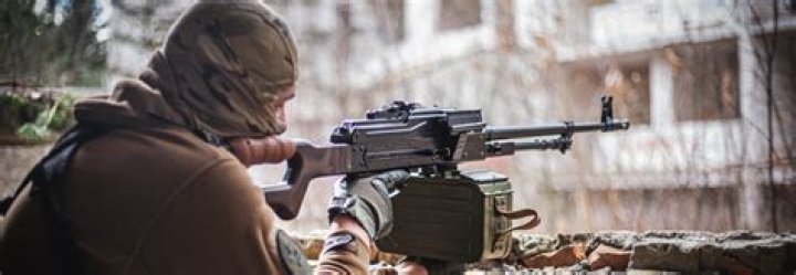 What defines an LMG?