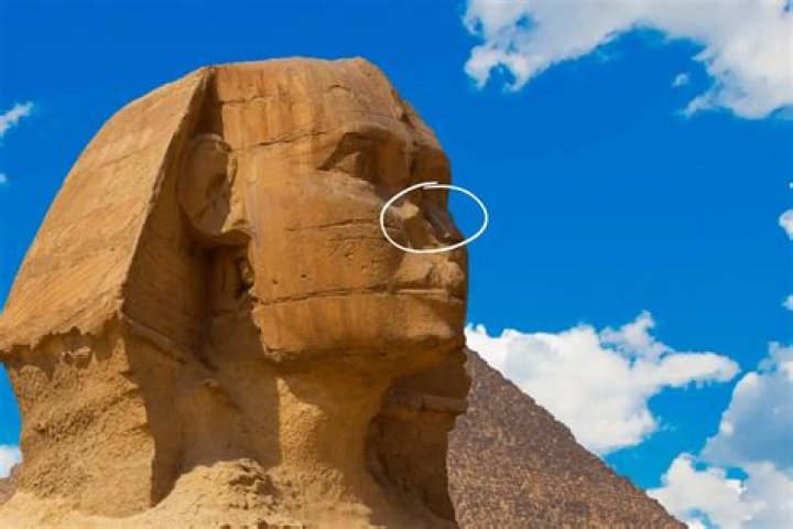 What did the Sphinx song do to the people of Thebes?
