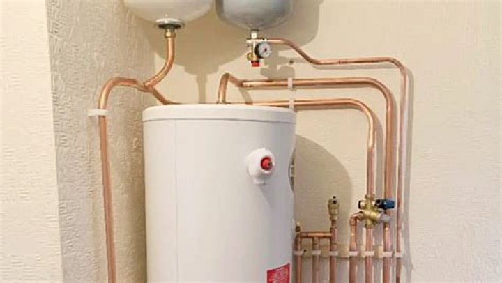 What does a hot water cylinder do?
