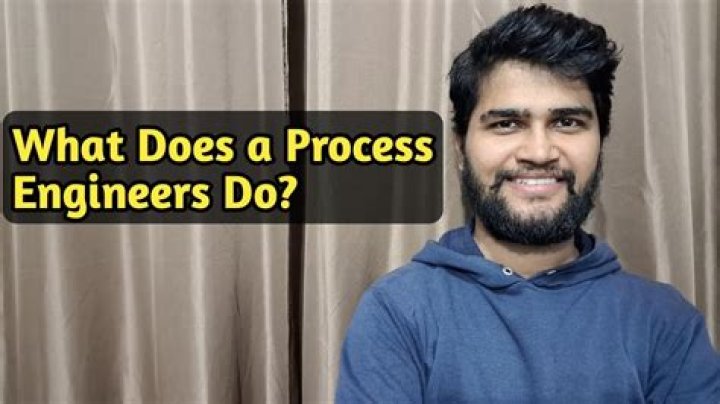 What does an engineer in the Navy do?