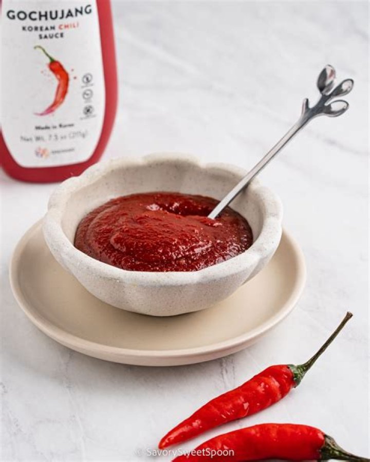 What is a good substitute for Gochujang?