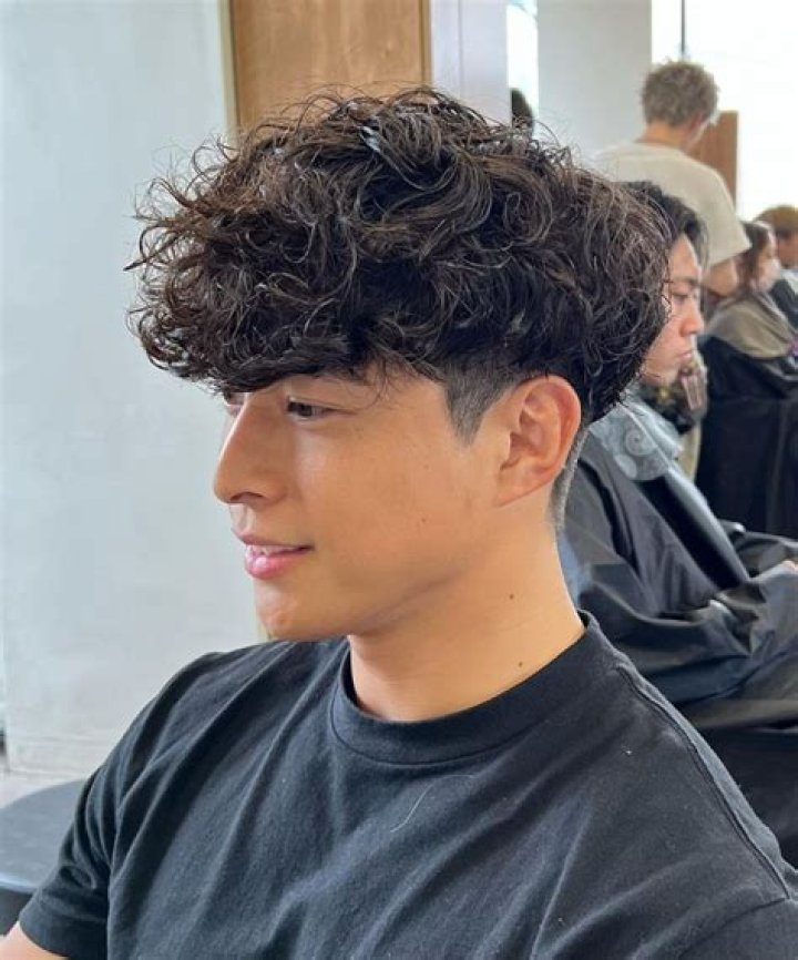 What is perm solution made of?