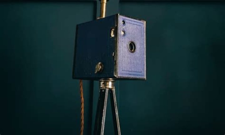What is pinhole in welding?