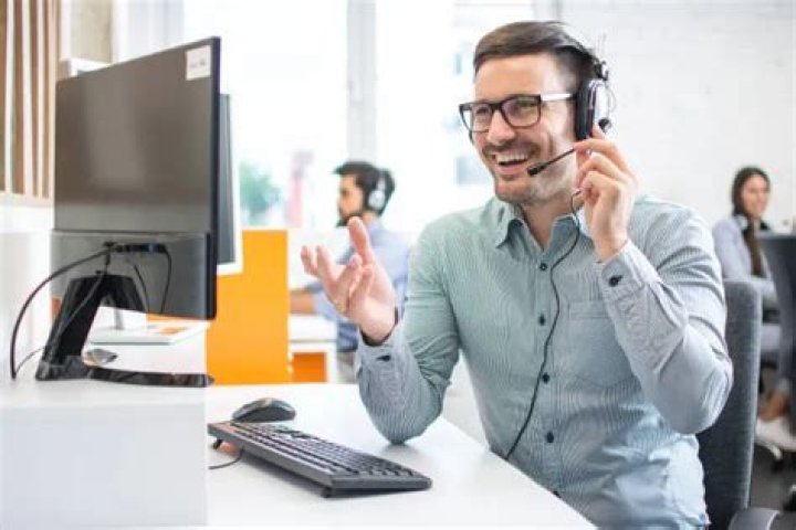What is sales pitch mean?