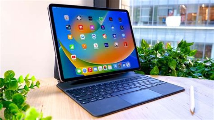 What is the biggest Apple tablet?