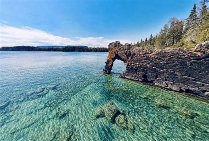 What is the cleanest lake in Missouri?
