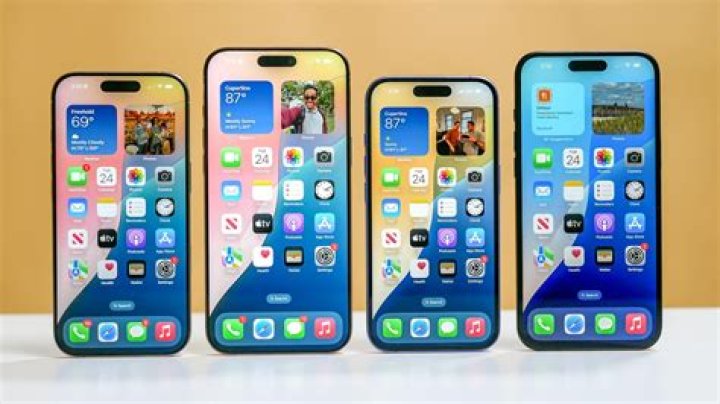What is the difference in size between iPhone 8 and 8 Plus?