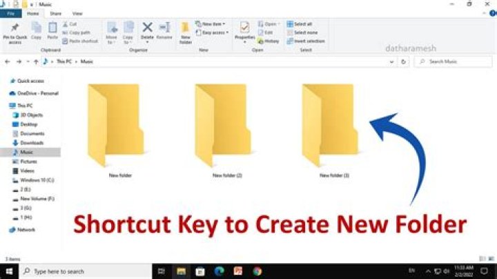 What is the shortcut key for creating a new folder?