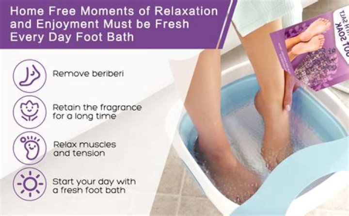 What kind of vinegar do you use to soak your feet?