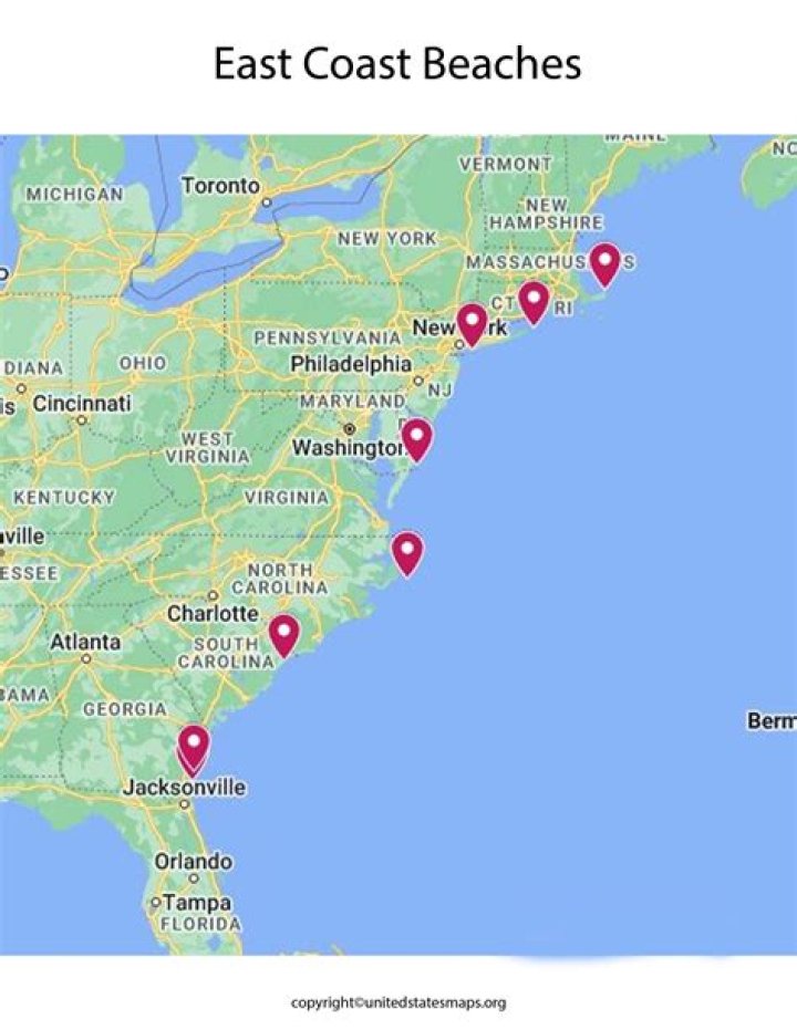 What ocean is on the East Coast?