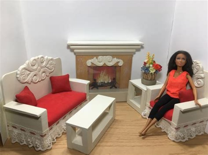 What scale is Barbie doll furniture?