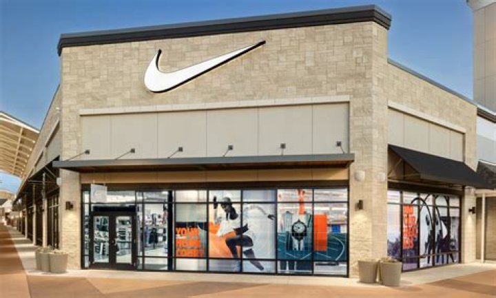 What Stores Can I use PayPal?