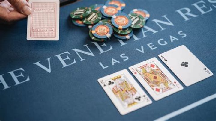 What table games have the best odds in Vegas?