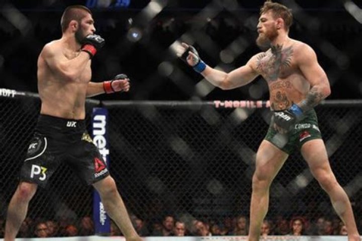 What time is McGregor v khabib?