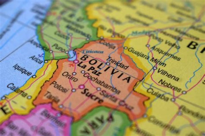 Which country is Sucre the capital of?