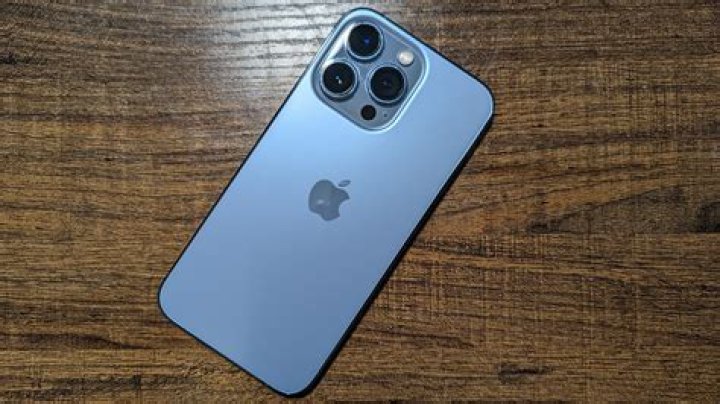 Which is the best iPhone Under 20000?