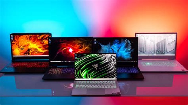 Which laptop is best in i3?