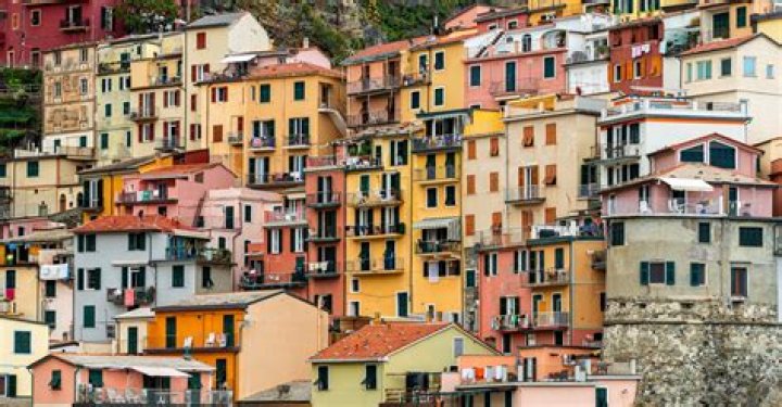 Why are San Francisco houses so colorful?