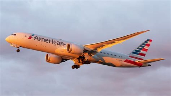 Will American Airlines pay for hotel?